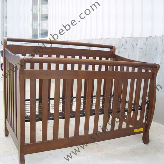 Modern Solid Wood Design Europe Standard Newborn Baby Nursery Home School Cot Bed for Sale Online